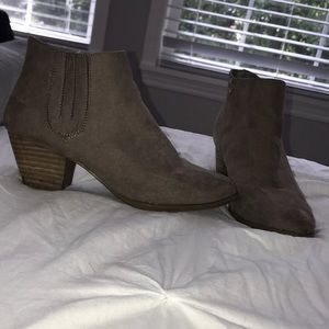 Ankle boots
